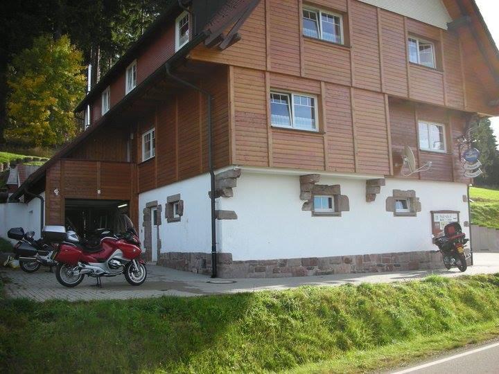 Pension Forsthaus Taele - Das Gaestehaus Vom Schwarzwaldgasthaus Salenhof تيتيسي نيوستادت المظهر الخارجي الصورة